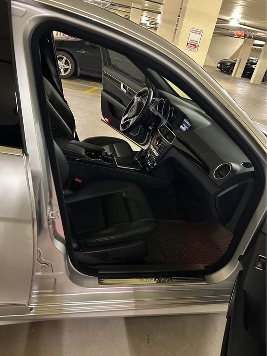 2012 Mercedes-Benz W204 C-Class - Image 8 of 12