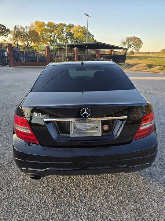 2012 Mercedes-Benz W204 C-Class - Image 4 of 15
