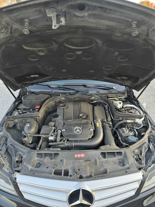 2012 Mercedes-Benz W204 C-Class - Image 11 of 15