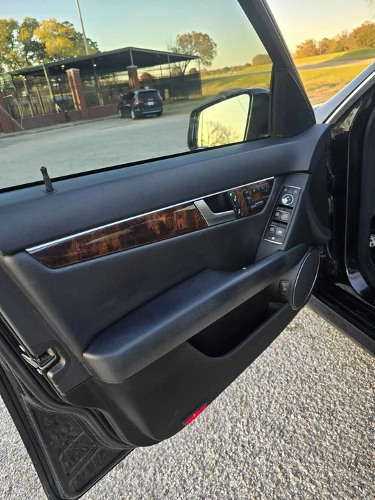 2012 Mercedes-Benz W204 C-Class - Image 7 of 15