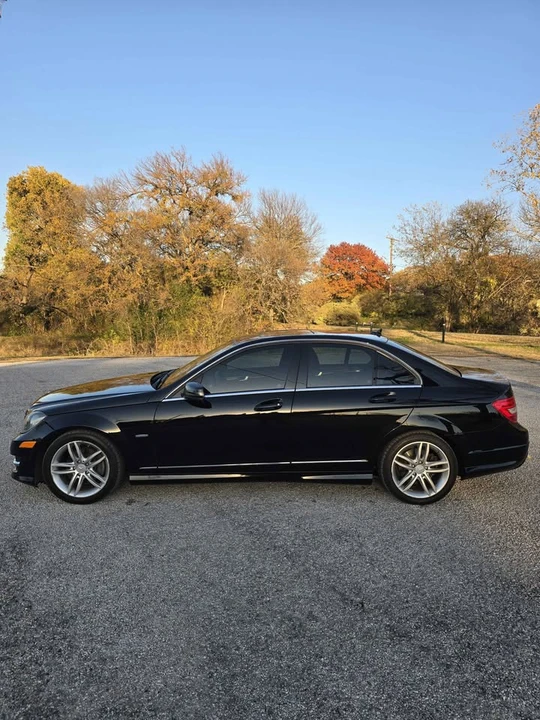 2012 Mercedes-Benz W204 C-Class - Image 3 of 15