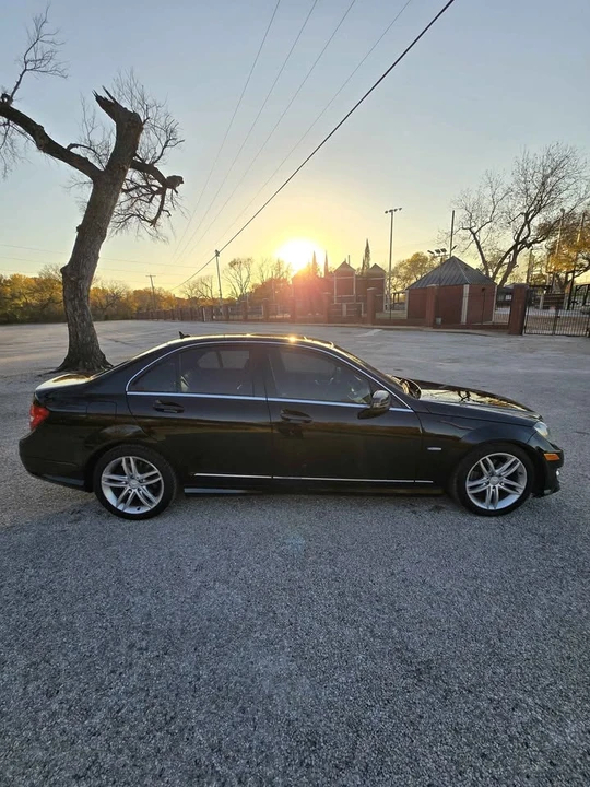2012 Mercedes-Benz W204 C-Class - Image 2 of 15