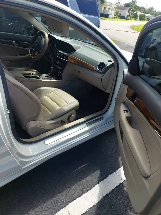 2012 Mercedes-Benz W204 C-Class - Image 4 of 4