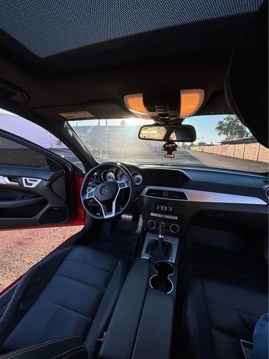 2012 Mercedes-Benz W204 C-Class - Image 10 of 11
