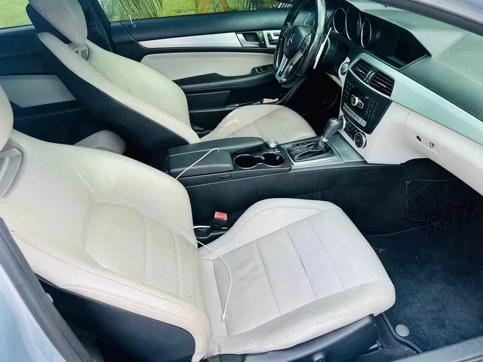 2012 Mercedes-Benz W204 C-Class - Image 13 of 19