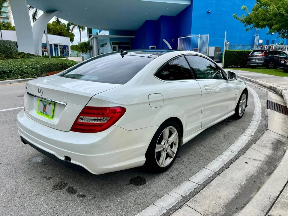 2012 Mercedes-Benz W204 C-Class - Image 9 of 15