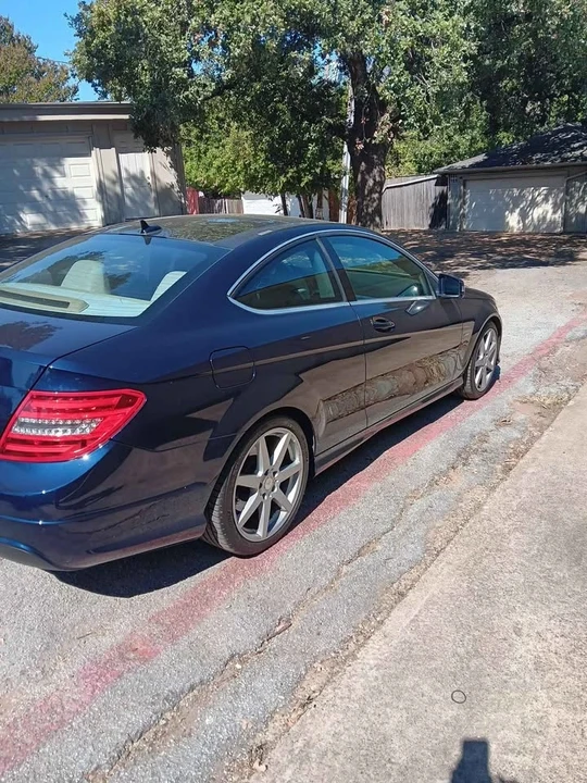 2012 Mercedes-Benz W204 C-Class - Image 2 of 5