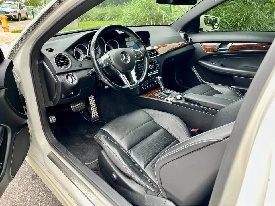 2012 Mercedes-Benz W204 C-Class - Image 14 of 15