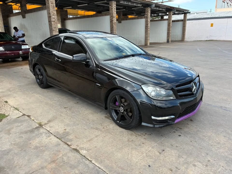 2012 Mercedes-Benz W204 C-Class - Image 2 of 4