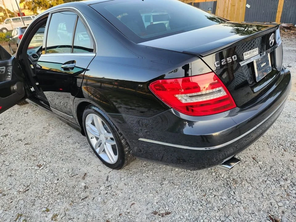 2012 Mercedes-Benz W204 C-Class - Image 12 of 16