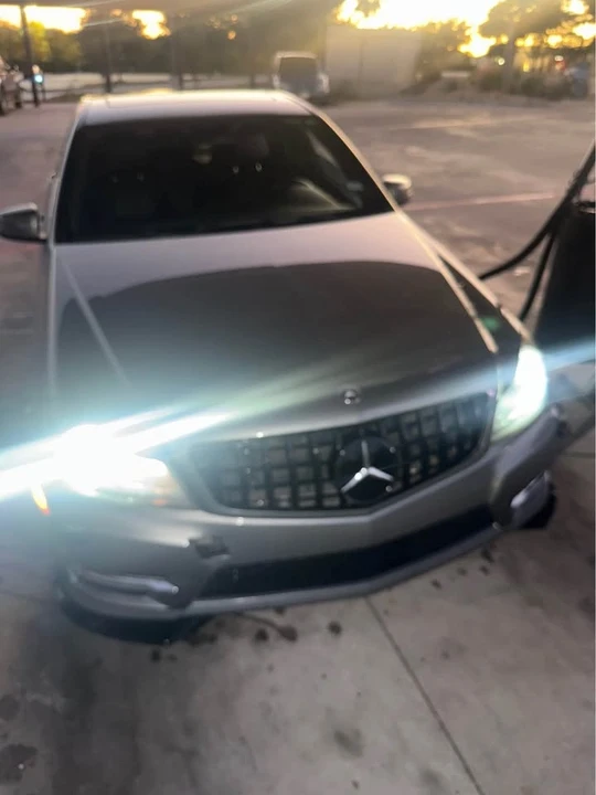 2012 Mercedes-Benz W204 C-Class - Image 4 of 8