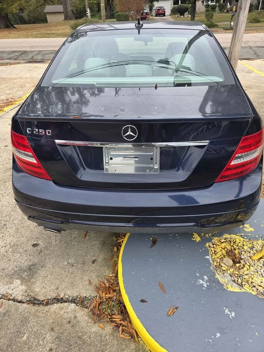 2012 Mercedes-Benz W204 C-Class - Image 2 of 10