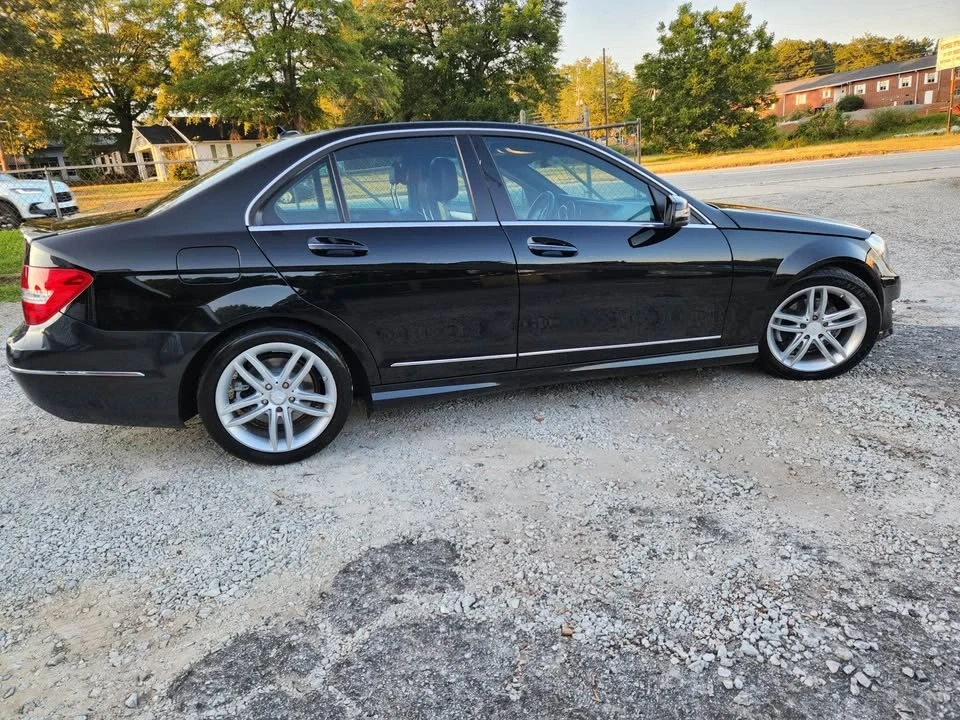 2012 Mercedes-Benz W204 C-Class - Image 5 of 16