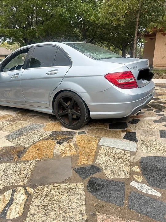 2012 Mercedes-Benz W204 C-Class - Image 3 of 5