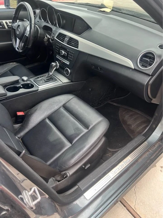 2012 Mercedes-Benz W204 C-Class - Image 11 of 16