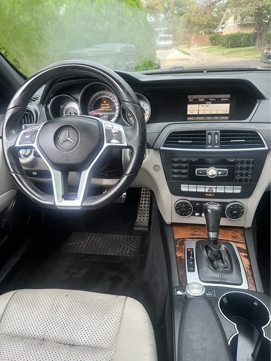 2012 Mercedes-Benz W204 C-Class - Image 5 of 5