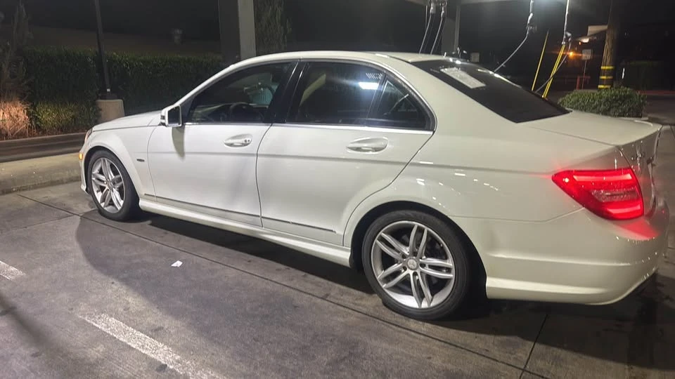 2012 Mercedes-Benz W204 C-Class - Image 12 of 18