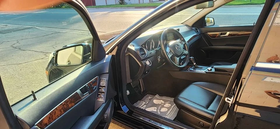 2012 Mercedes-Benz W204 C-Class - Image 12 of 17