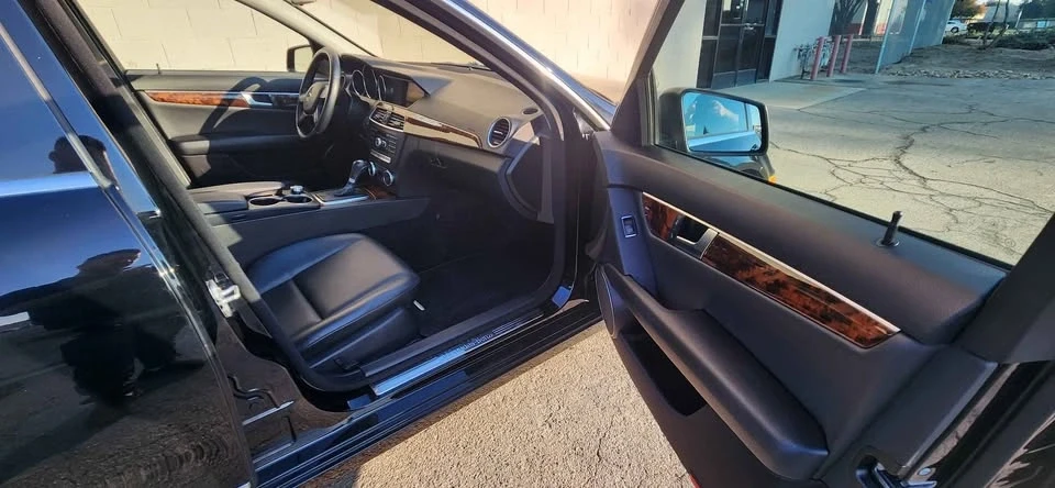 2012 Mercedes-Benz W204 C-Class - Image 8 of 17