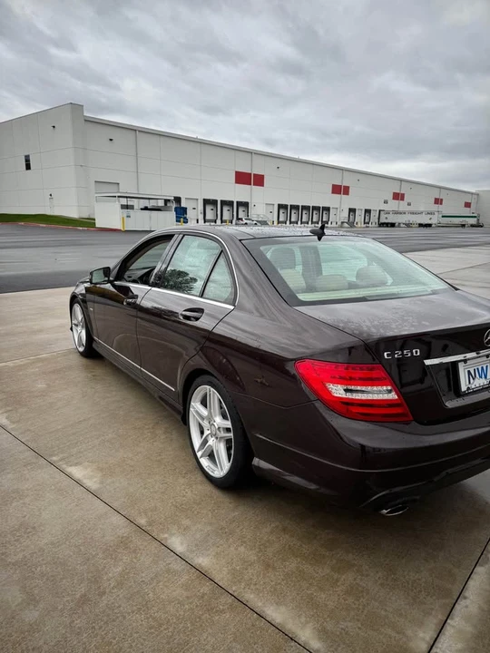 2012 Mercedes-Benz W204 C-Class - Image 4 of 17