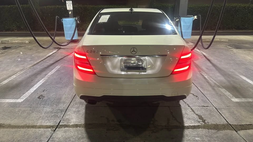 2012 Mercedes-Benz W204 C-Class - Image 13 of 18