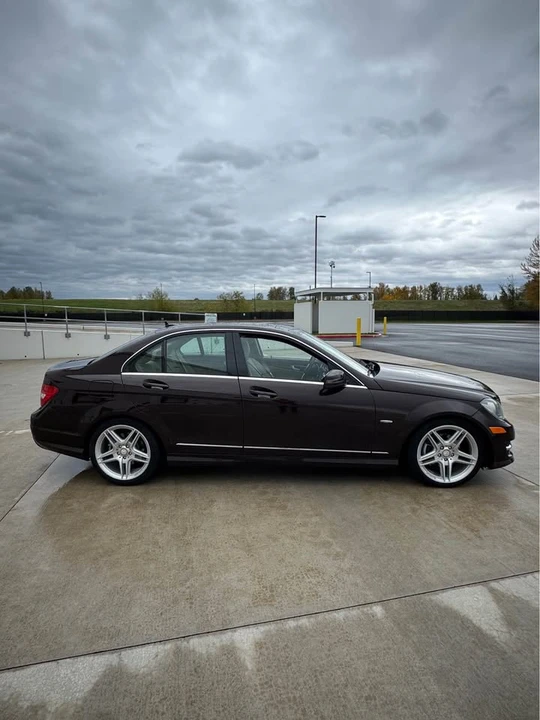2012 Mercedes-Benz W204 C-Class - Image 3 of 17