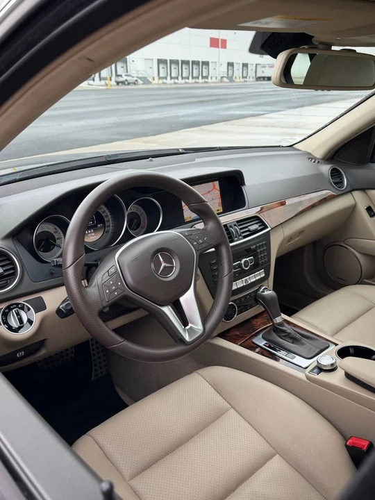 2012 Mercedes-Benz W204 C-Class - Image 17 of 20