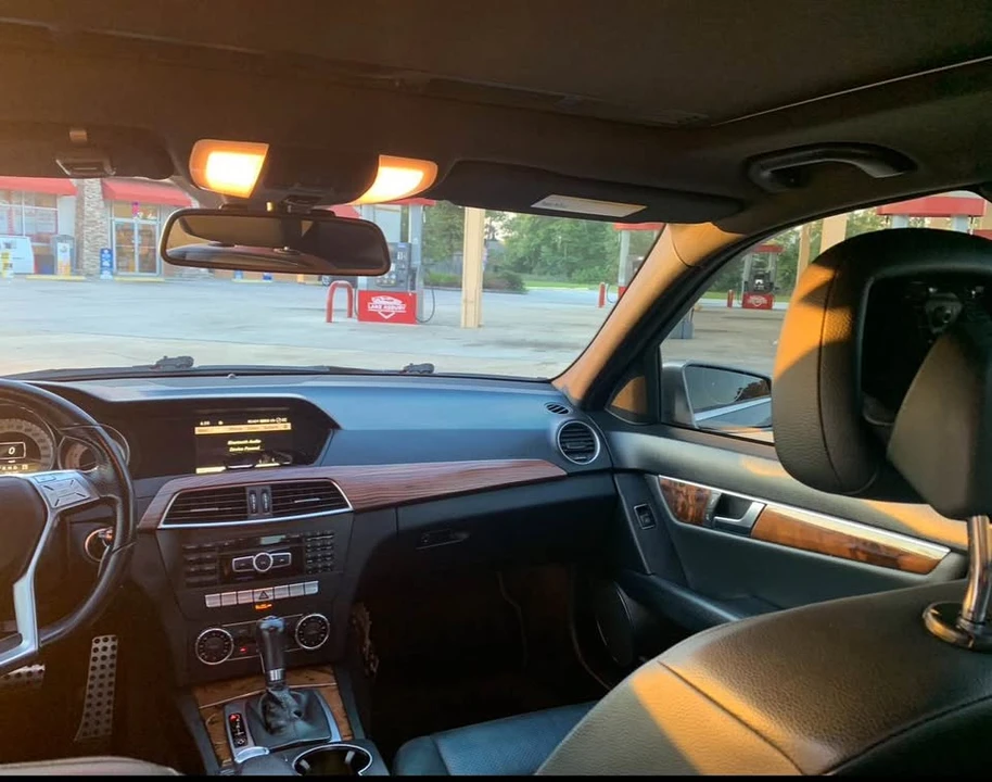 2012 Mercedes-Benz W204 C-Class - Image 16 of 18