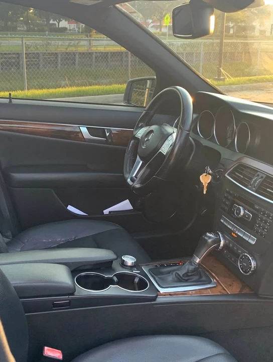 2012 Mercedes-Benz W204 C-Class - Image 7 of 18