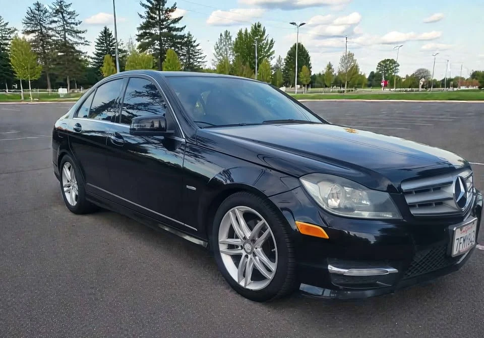 2012 Mercedes-Benz W204 C-Class - Image 6 of 7