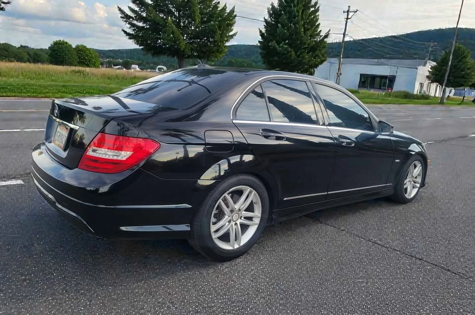 2012 Mercedes-Benz W204 C-Class - Image 2 of 7