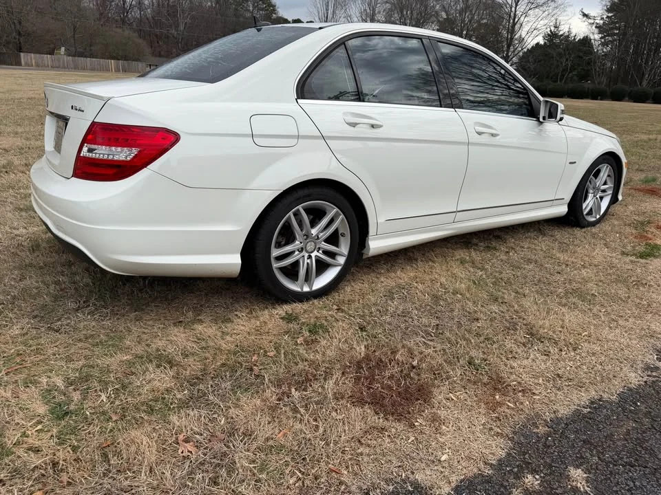 2012 Mercedes-Benz W204 C-Class - Image 3 of 8