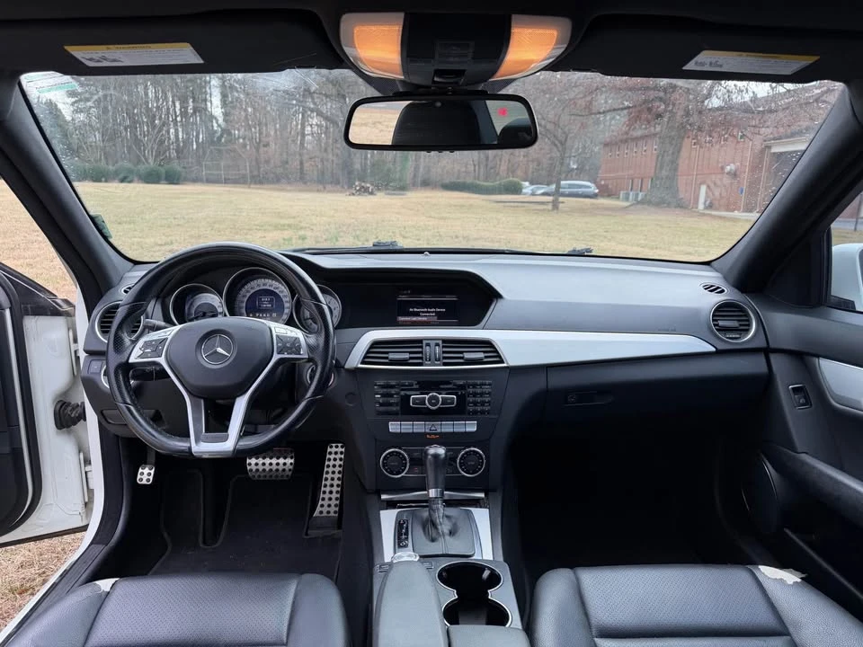 2012 Mercedes-Benz W204 C-Class - Image 7 of 8
