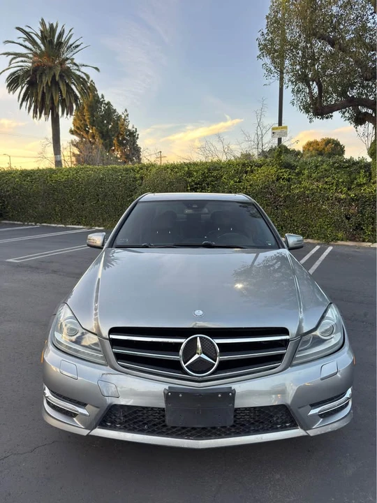 2012 Mercedes-Benz W204 C-Class - Image 2 of 16