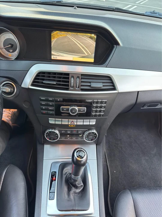 2012 Mercedes-Benz W204 C-Class - Image 12 of 16
