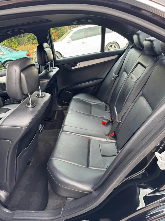 2012 Mercedes-Benz W204 C-Class - Image 10 of 15