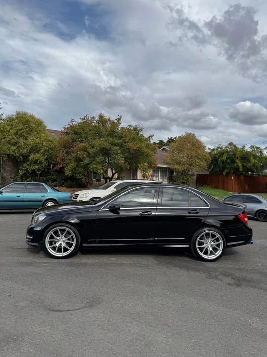 2012 Mercedes-Benz W204 C-Class - Image 5 of 15