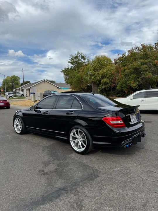 2012 Mercedes-Benz W204 C-Class - Image 4 of 15
