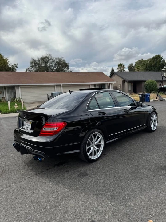 2012 Mercedes-Benz W204 C-Class - Image 3 of 15
