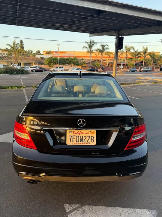 2012 Mercedes-Benz W204 C-Class - Image 3 of 12