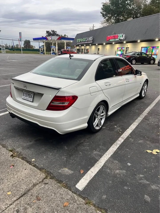 2012 Mercedes-Benz W204 C-Class - Image 14 of 15