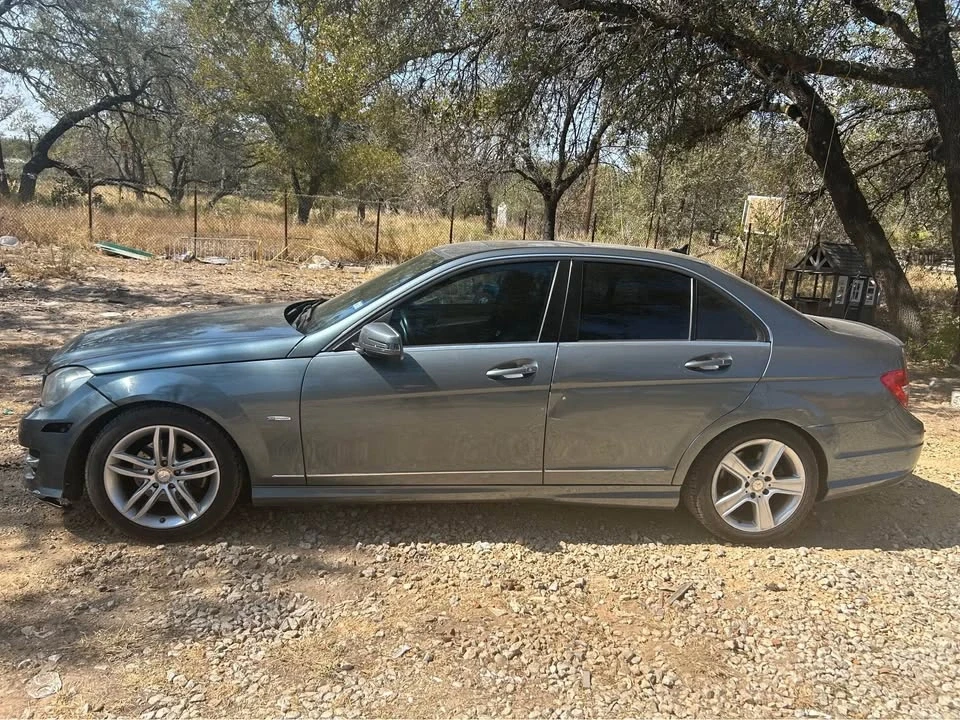 2012 Mercedes-Benz W204 C-Class - Image 8 of 9