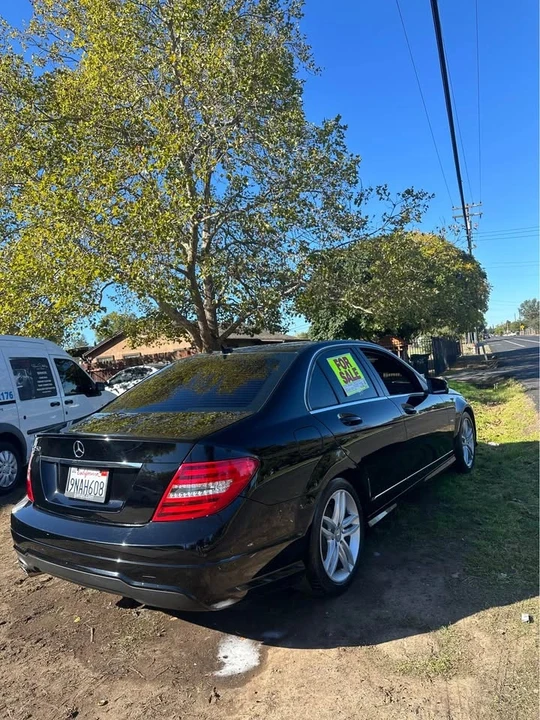 2012 Mercedes-Benz W204 C-Class - Image 3 of 8