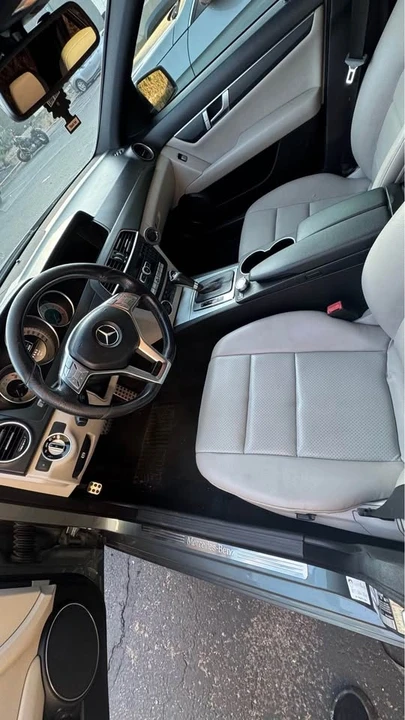 2012 Mercedes-Benz W204 C-Class - Image 8 of 8
