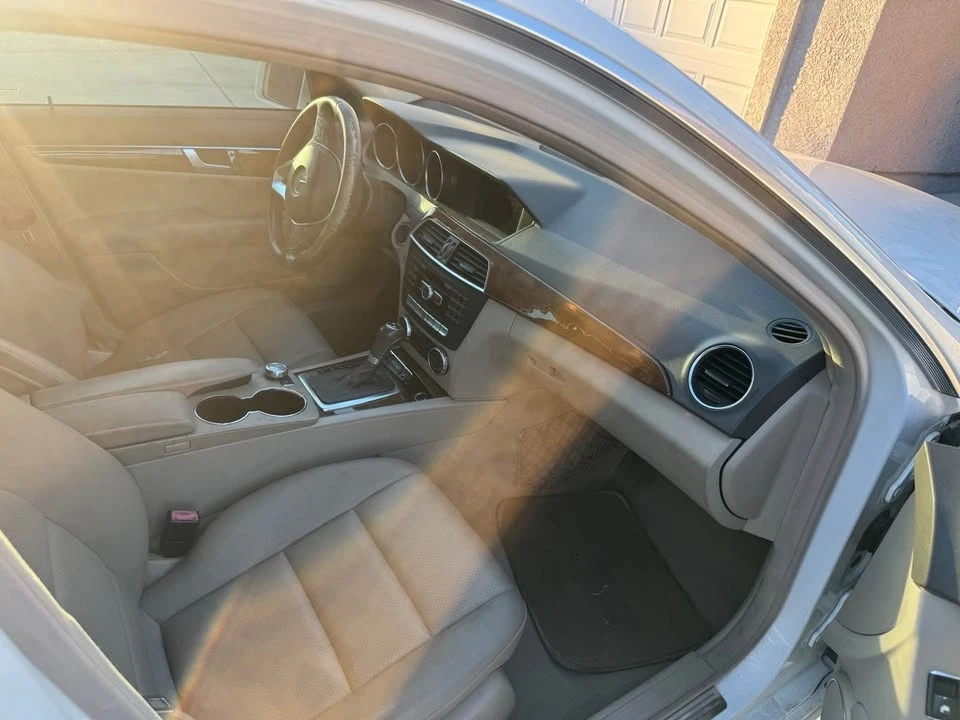 2012 Mercedes-Benz W204 C-Class - Image 10 of 13
