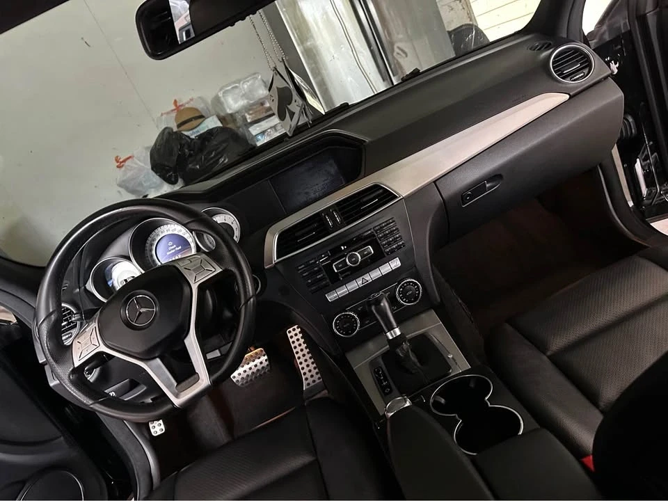2012 Mercedes-Benz W204 C-Class - Image 4 of 8