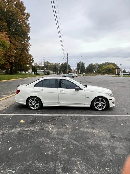 2012 Mercedes-Benz W204 C-Class - Image 7 of 15