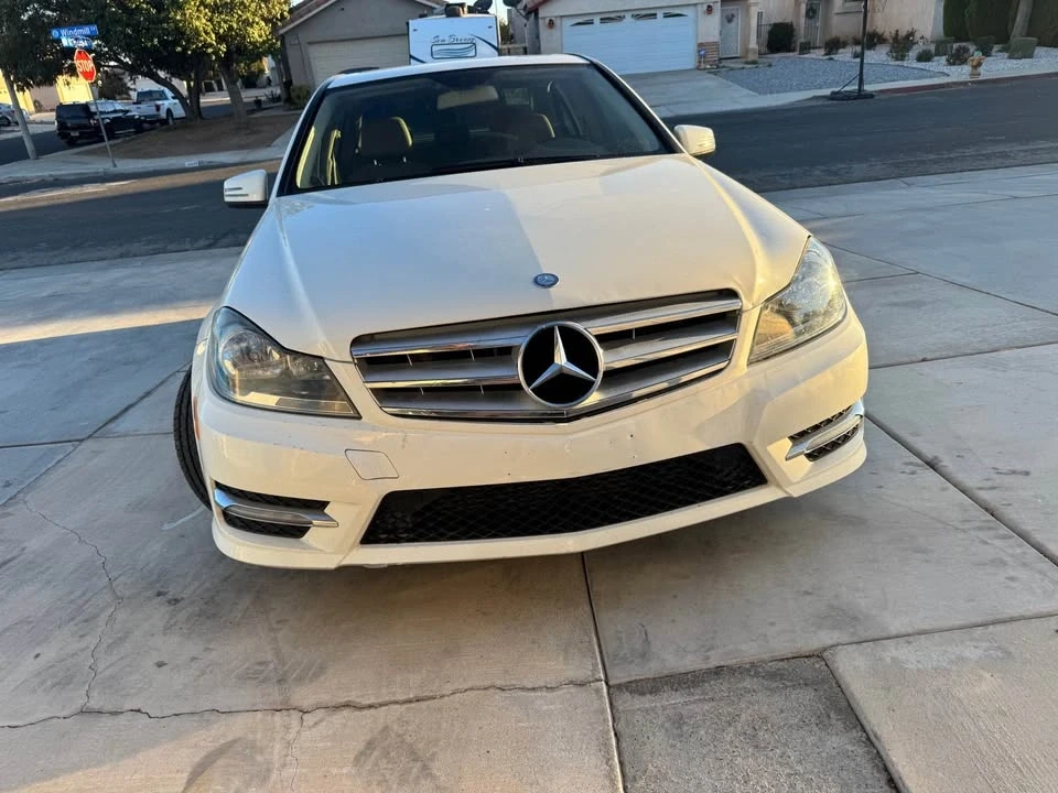 2012 Mercedes-Benz W204 C-Class - Image 4 of 13