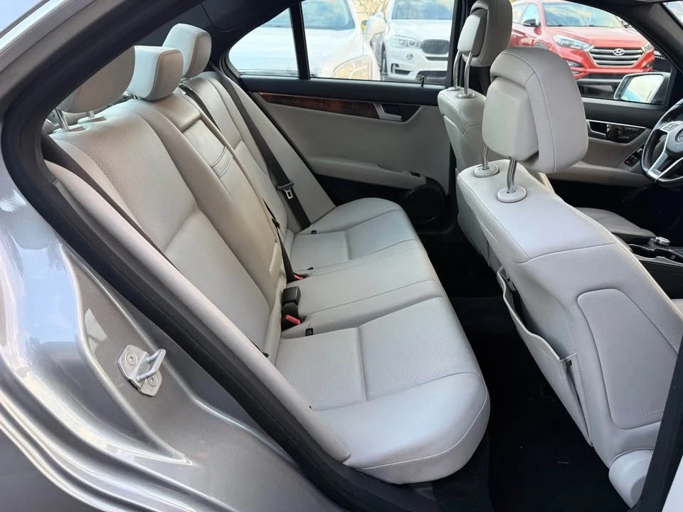 2012 Mercedes-Benz W204 C-Class - Image 18 of 19