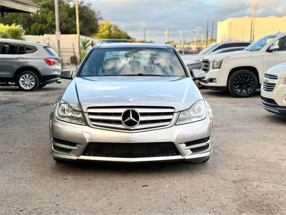 2012 Mercedes-Benz W204 C-Class - Image 2 of 19